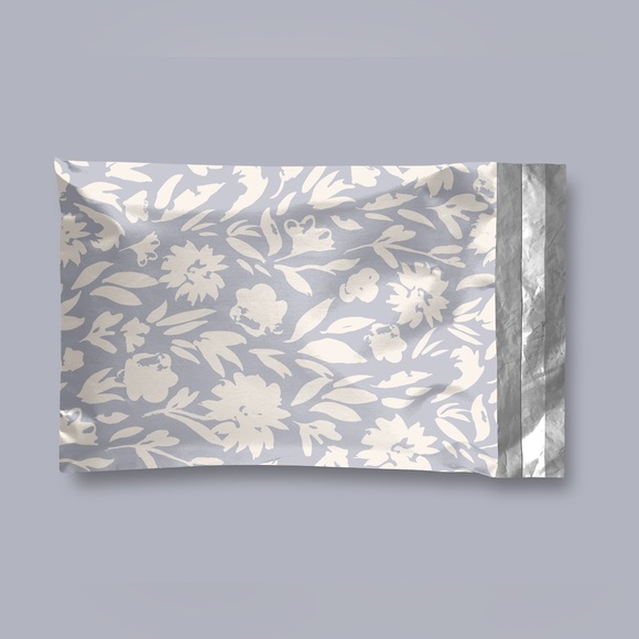 14.5X19 - 50 pack Floral Polymailers - Picture 4 of 4
